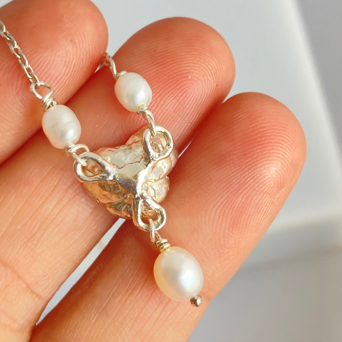 Leaf and rose heart pendant with gem drop