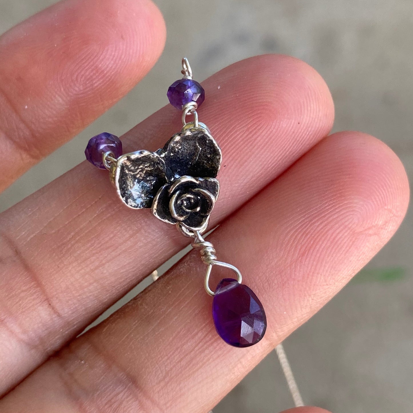 Leaf and rose heart pendant with gem drop