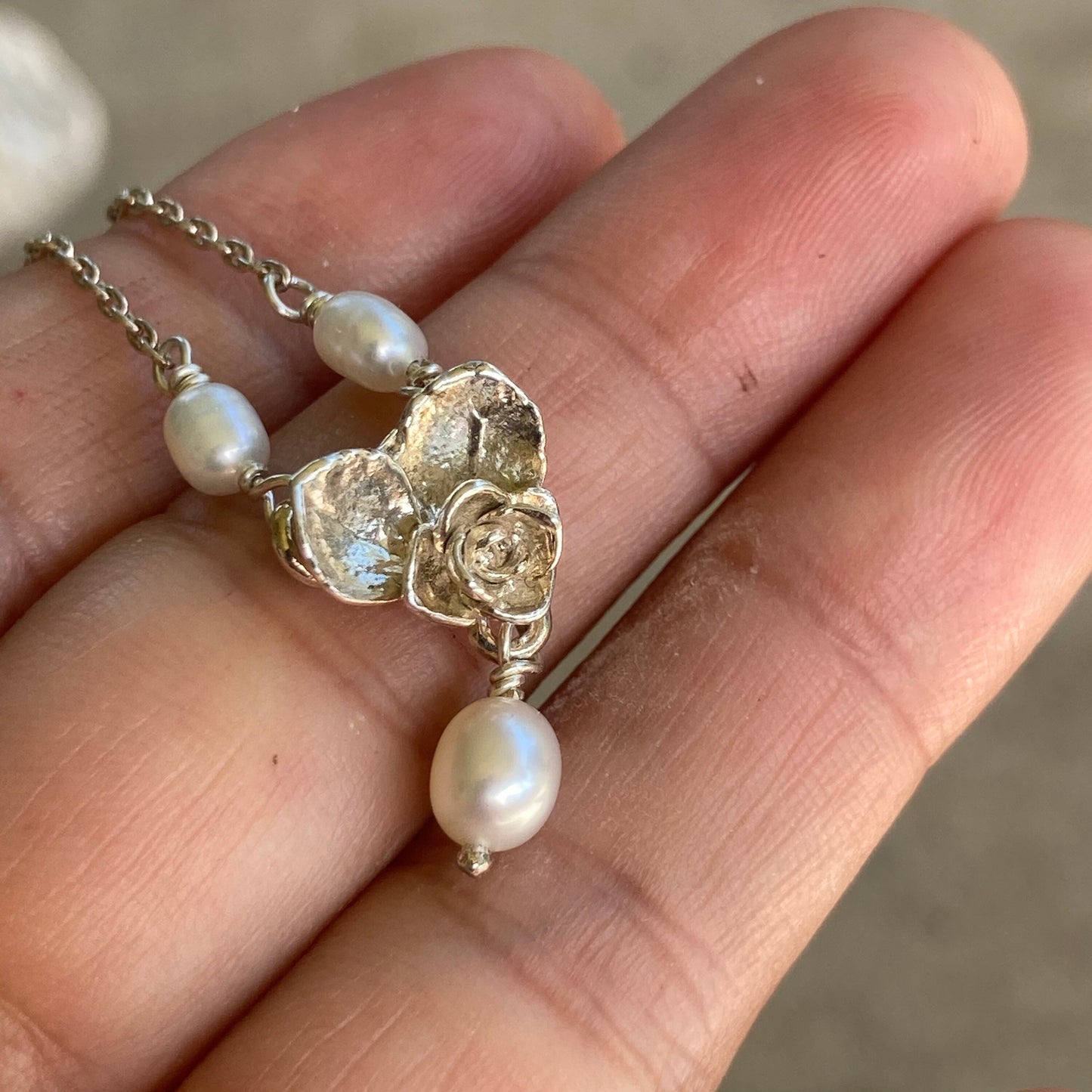 Leaf and rose heart pendant with gem drop