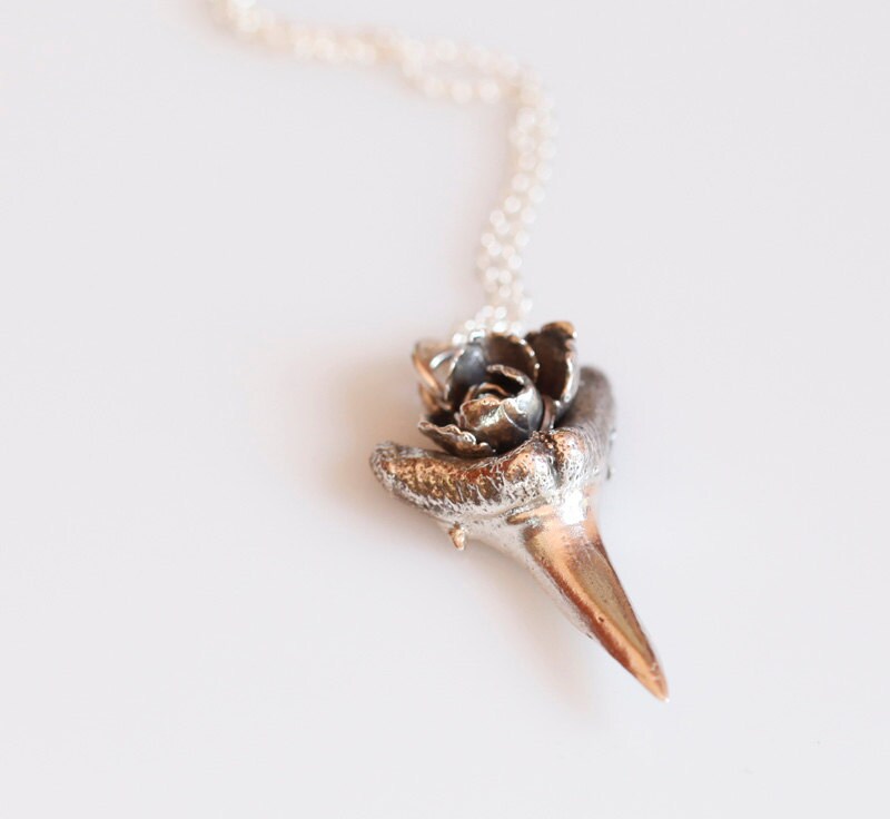 Small silver shark tooth with rose pendant